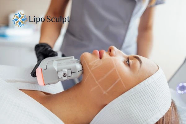 HIFU vs Botulinum Toxin: Understanding the Differences 1 HIFU vs Botox Oldham What is the best option for you?